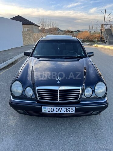 Mercedes E 230 1996, 261,000 km - 2.3 l - Sumqayıt