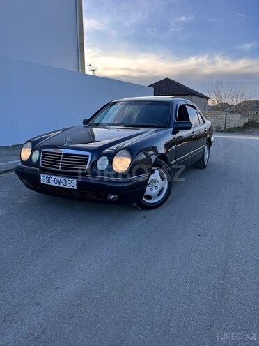 Mercedes E 230 1996, 261,000 km - 2.3 l - Sumqayıt