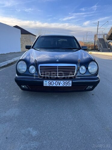 Mercedes E 230 1996, 261,000 km - 2.3 l - Sumqayıt