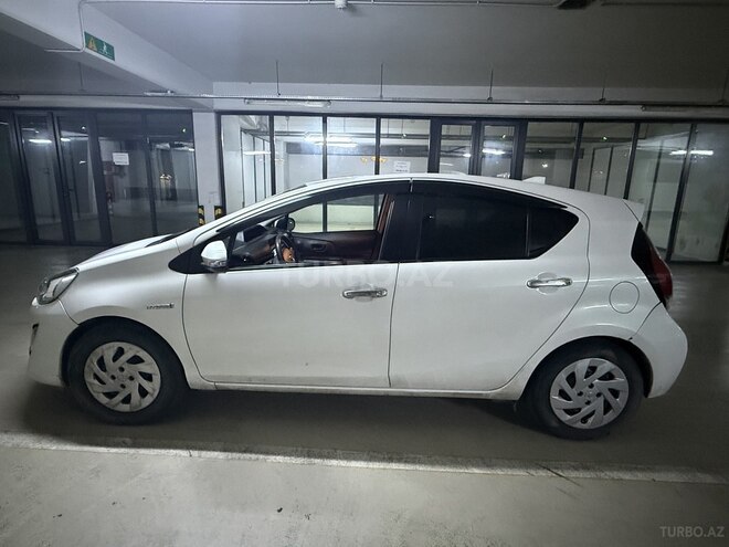 Toyota Aqua 2017, 141,000 km - 1.5 l - Bakı