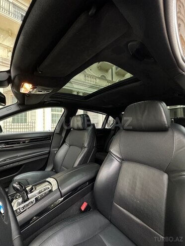 BMW 750 2015, 209,000 km - 4.4 l - Bakı
