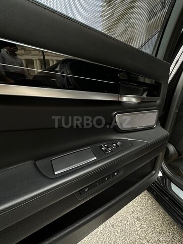 BMW 750 2015, 209,000 km - 4.4 l - Bakı