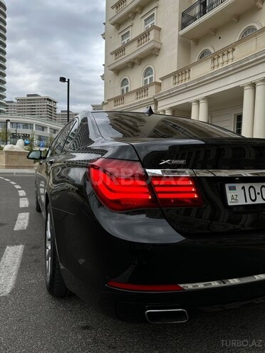 BMW 750 2015, 209,000 km - 4.4 l - Bakı