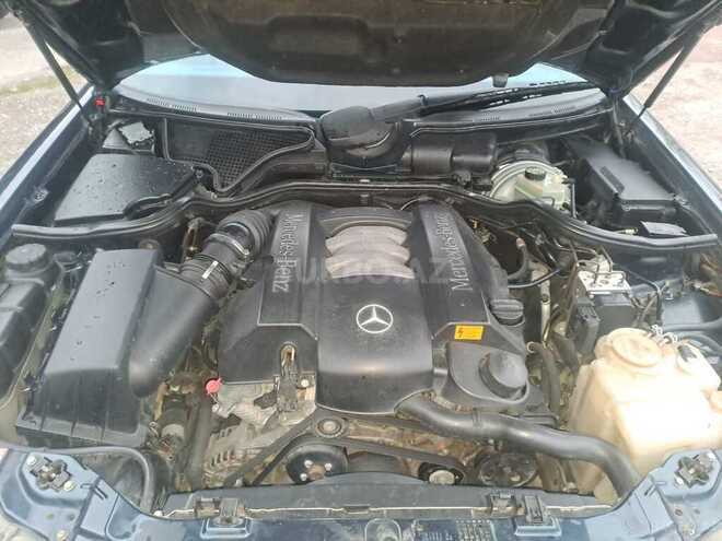 Mercedes E 240 2000, 210,000 km - 2.6 л - Bakı