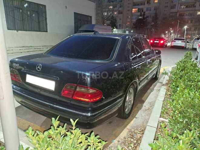 Mercedes E 240 2000, 210,000 km - 2.6 л - Bakı