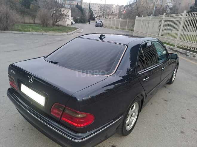 Mercedes E 240 2000, 210,000 km - 2.6 л - Bakı
