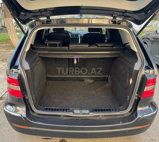 Mercedes B 200-8
