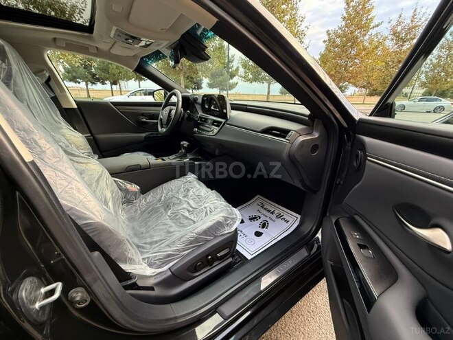 Lexus ES 300h 2024, 12,000 km - 2.5 l - Bakı