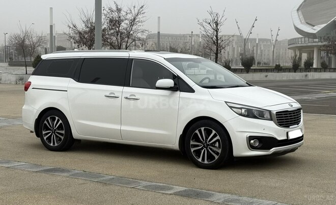 Kia Carnival 2015, 181,500 km - 2.2 l - Bakı