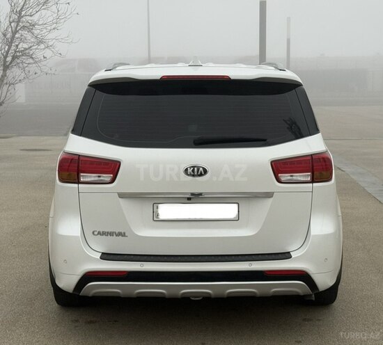 Kia Carnival 2015, 181,500 km - 2.2 l - Bakı