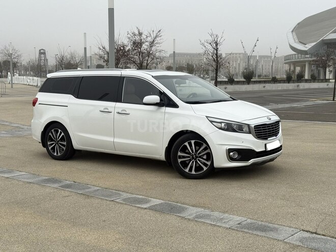 Kia Carnival 2015, 181,500 km - 2.2 l - Bakı