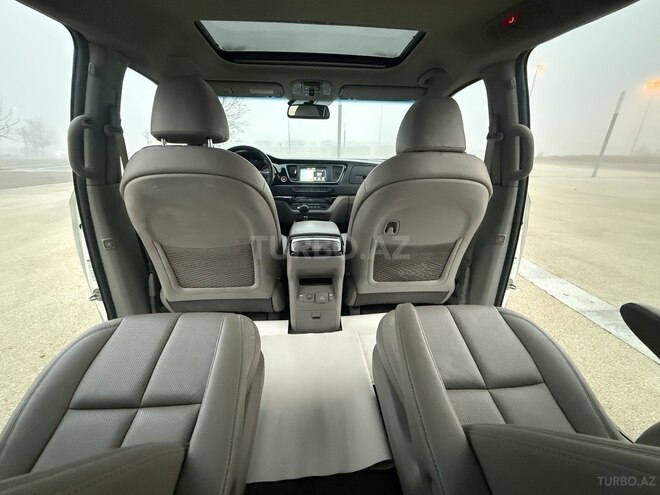 Kia Carnival 2015, 181,500 km - 2.2 l - Bakı