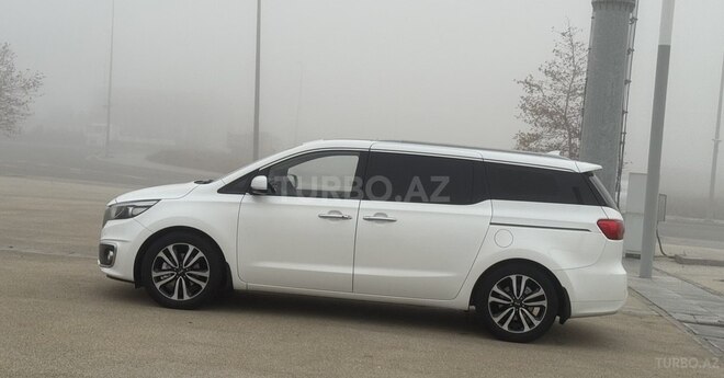 Kia Carnival 2015, 181,500 km - 2.2 l - Bakı