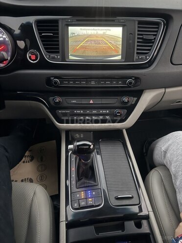 Kia Carnival 2015, 181,500 km - 2.2 l - Bakı
