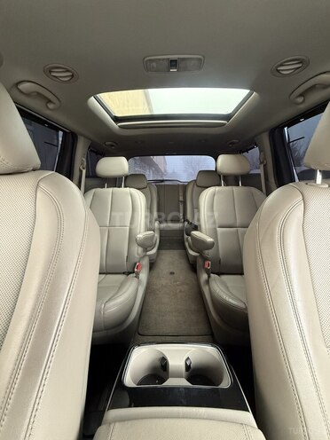 Kia Carnival 2015, 181,500 km - 2.2 l - Bakı