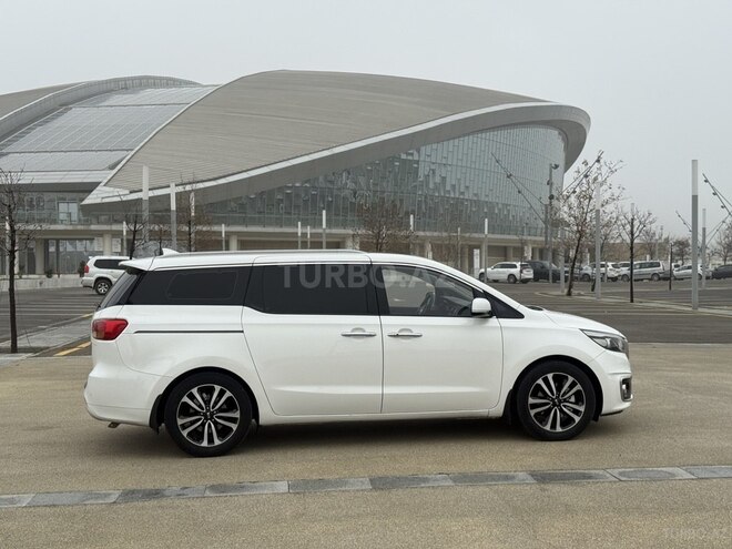 Kia Carnival 2015, 181,500 km - 2.2 l - Bakı