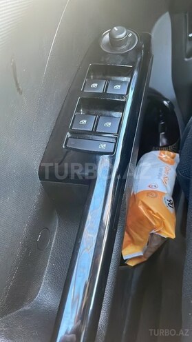 Chevrolet Sonic-8