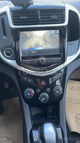 Chevrolet Sonic-9