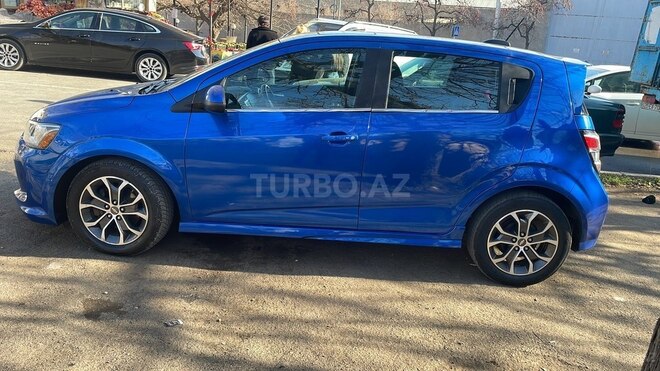 Chevrolet Sonic-3