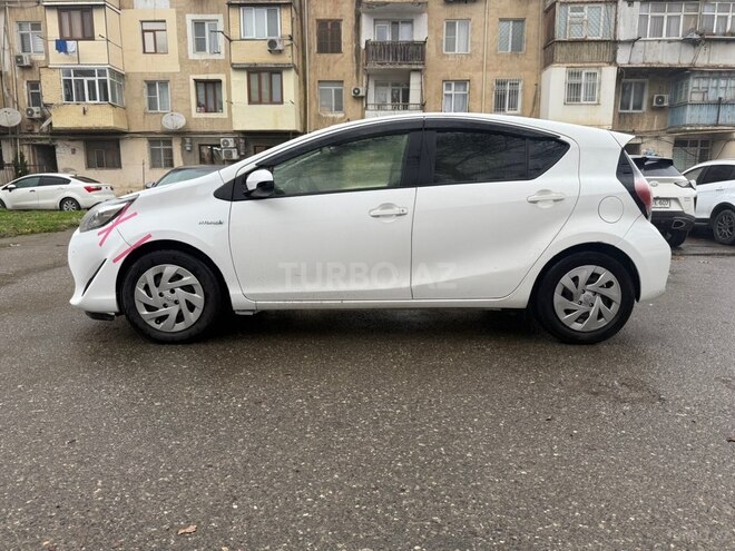 Toyota Aqua 2019, 210,000 km - 1.5 л - Bakı