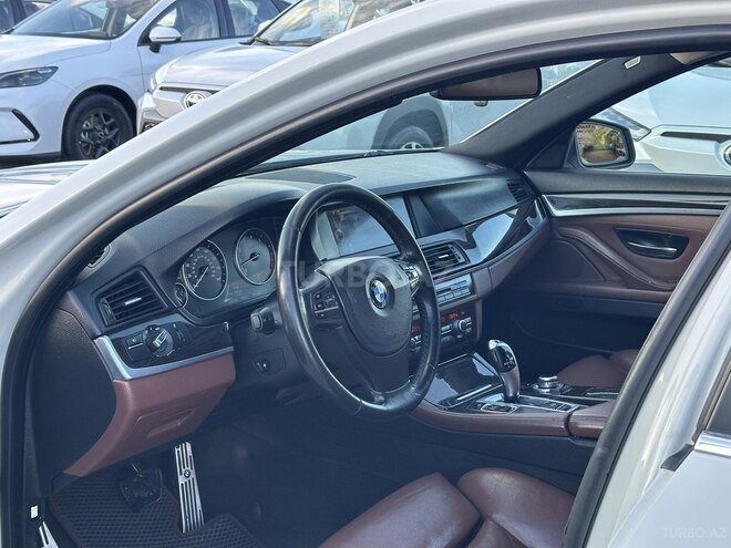 BMW 528-12