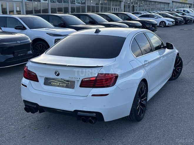 BMW 528-7