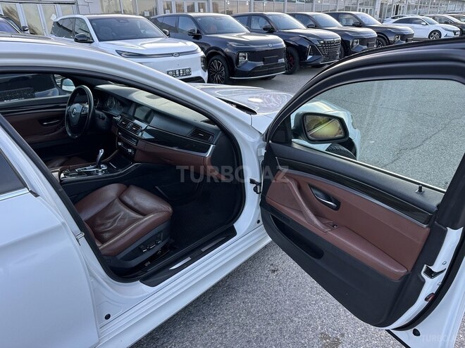 BMW 528-15