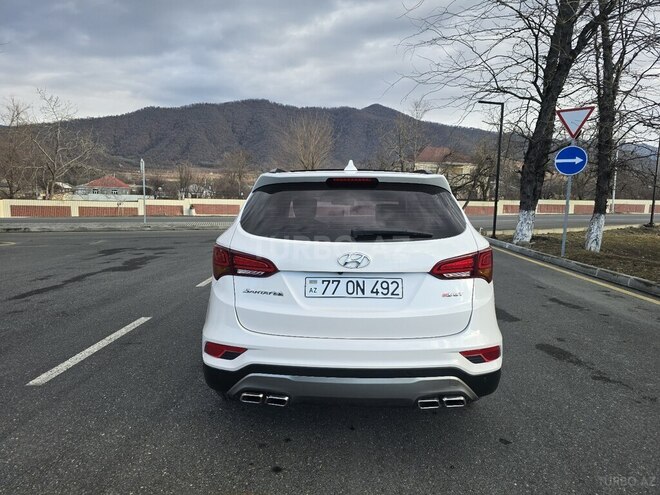 Hyundai Santa Fe 2016, 200,000 km - 2.0 l - Zaqatala