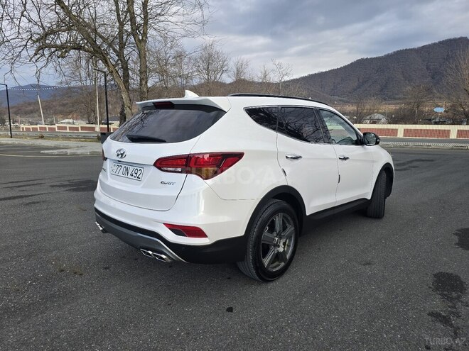 Hyundai Santa Fe 2016, 200,000 km - 2.0 l - Zaqatala