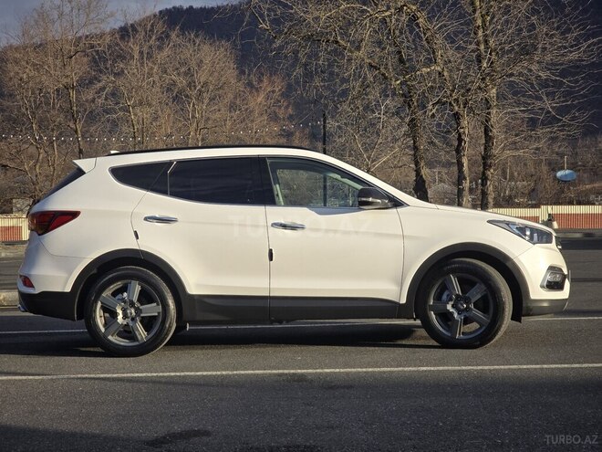 Hyundai Santa Fe 2016, 200,000 km - 2.0 l - Zaqatala
