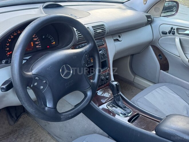 Mercedes C 240 2002, 215,488 km - 2.6 l - Bakı