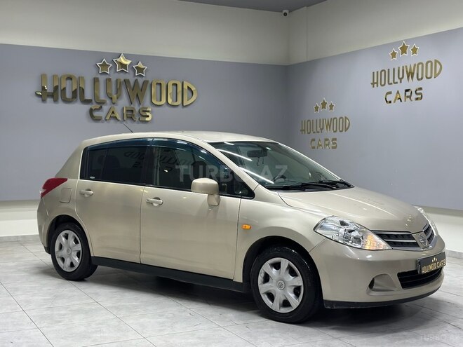 Nissan Tiida-4