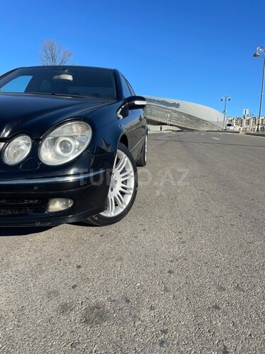 Mercedes E 220 2002, 405,000 km - 2.2 л - Bakı