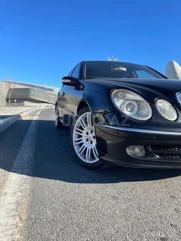 Mercedes E 220 2002, 405,000 km - 2.2 л - Bakı