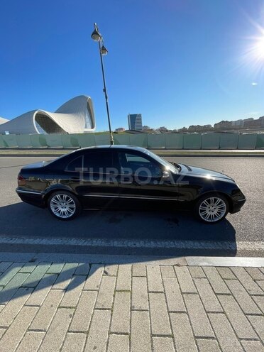 Mercedes E 220 2002, 405,000 km - 2.2 л - Bakı