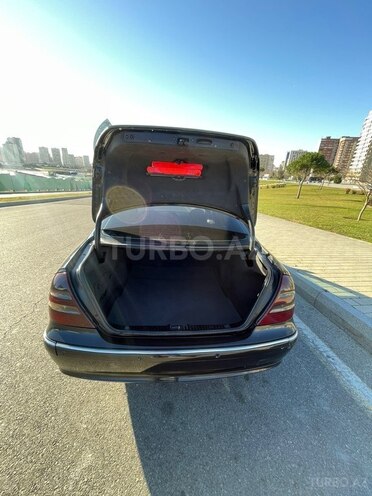 Mercedes E 220 2002, 405,000 km - 2.2 л - Bakı