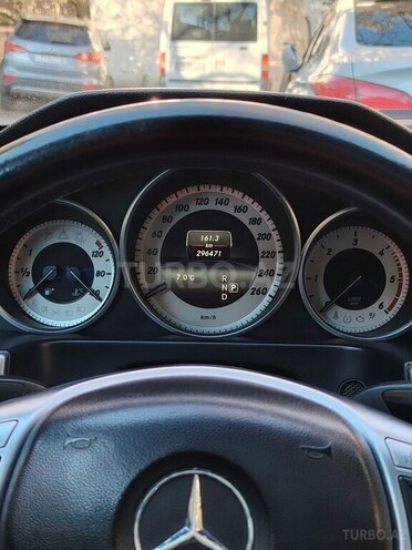 Mercedes E 220 2014, 296,471 km - 2.1 l - Bakı