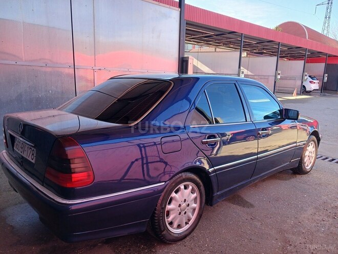 Mercedes C 230 1995, 301,000 km - 2.3 л - Xırdalan