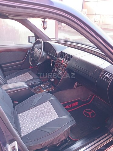 Mercedes C 230 1995, 301,000 km - 2.3 л - Xırdalan