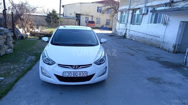Hyundai Avante 2015, 206,000 km - 1.6 l - Şabran
