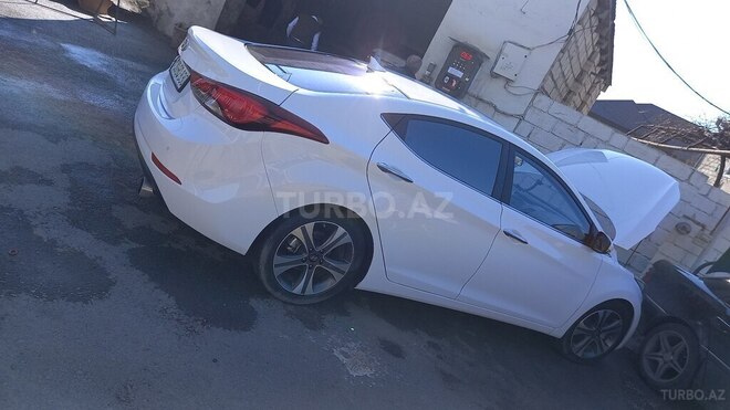 Hyundai Avante 2015, 206,000 km - 1.6 l - Şabran