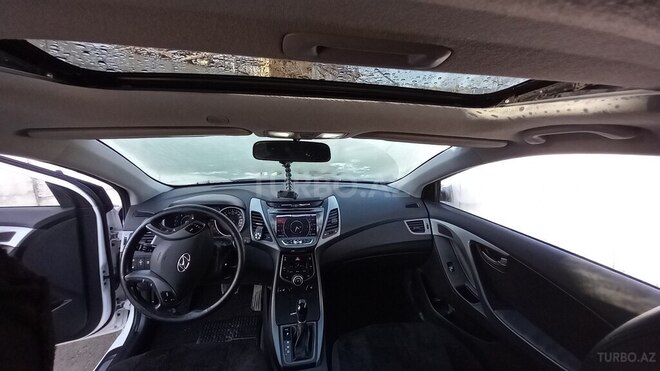 Hyundai Avante 2015, 206,000 km - 1.6 l - Şabran