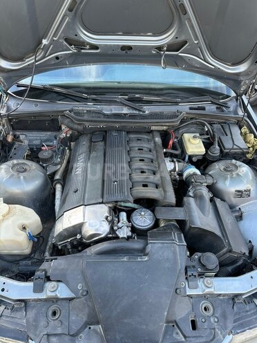 BMW 320 1993, 580,000 km - 2.0 l - Bakı