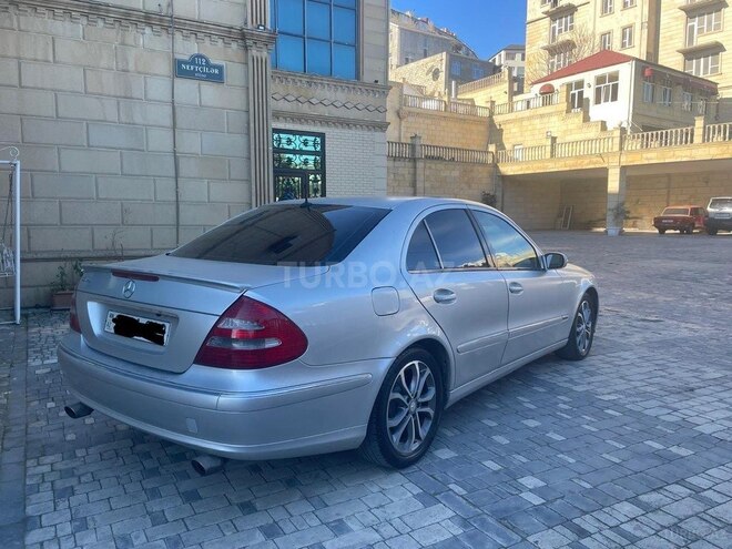 Mercedes E 320 2004, 226,000 km - 3.2 l - Bakı