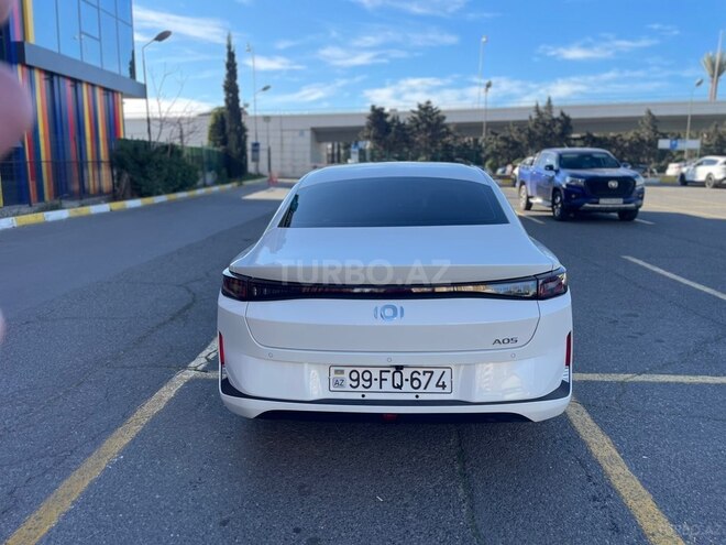Changan Qiyuan A05 2025, 10,500 km - 1.5 л - Bakı