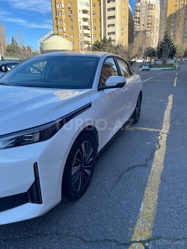 Changan Qiyuan A05 2025, 10,500 km - 1.5 л - Bakı