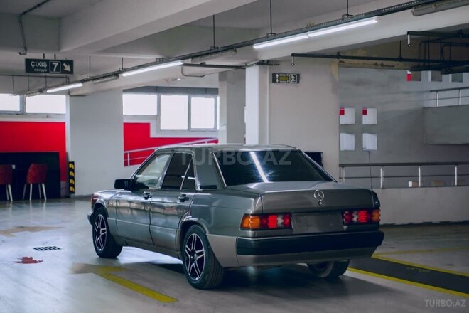 Mercedes 190 1990, 238,000 km - 2.0 л - Bakı