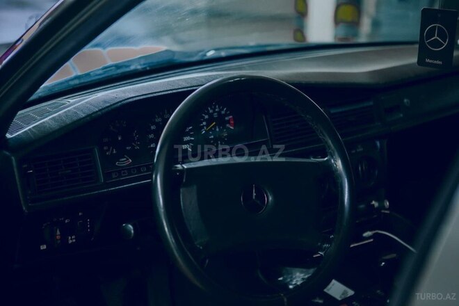 Mercedes 190 1990, 238,000 km - 2.0 л - Bakı