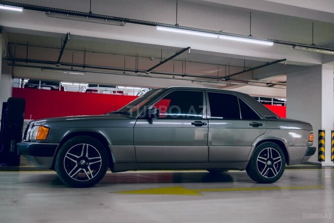 Mercedes 190 1990, 238,000 km - 2.0 л - Bakı