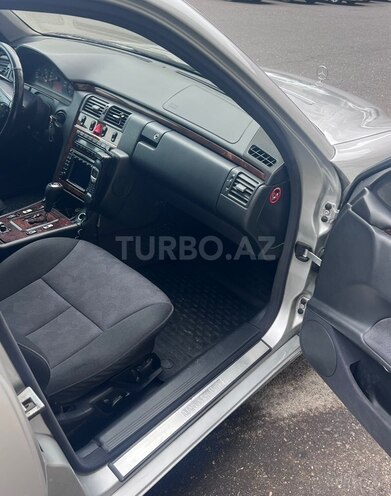 Mercedes E 240 2001, 615,000 km - 2.4 l - Bakı